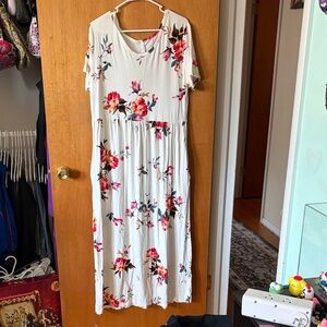Women's White Floral Maxi Dress - Lightweight Summer Style